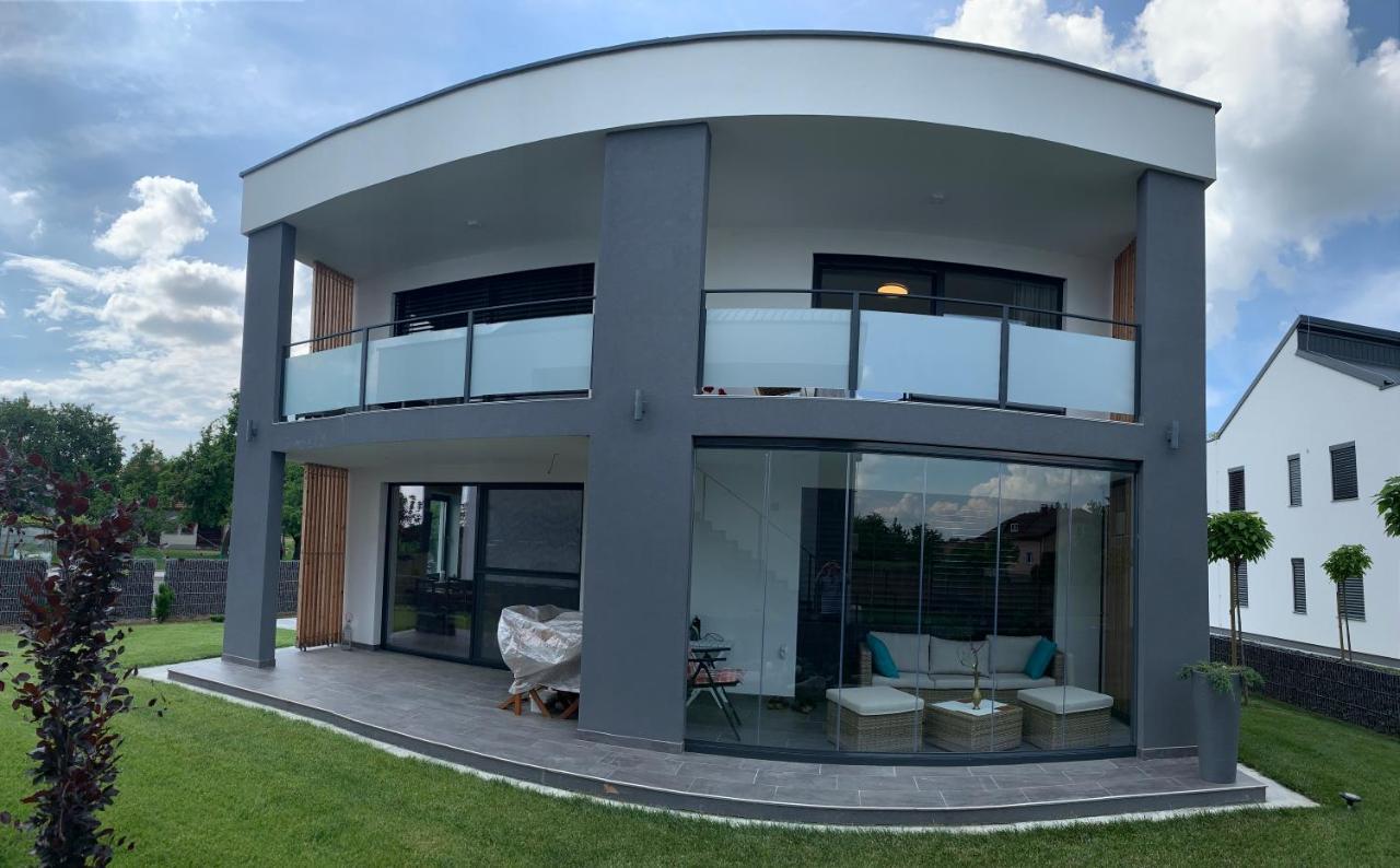 Genius Guest Unique Banovci Apartment Εξωτερικό φωτογραφία